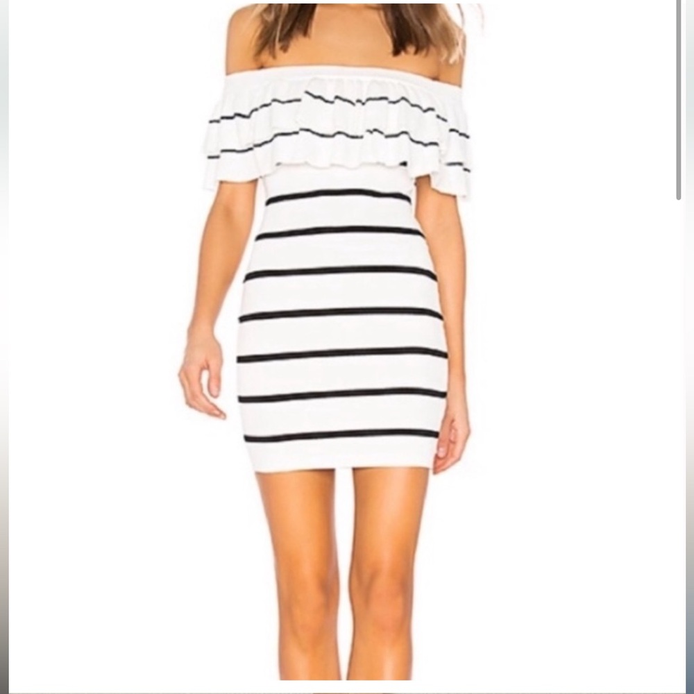 Super down black and white strip ruffle dress